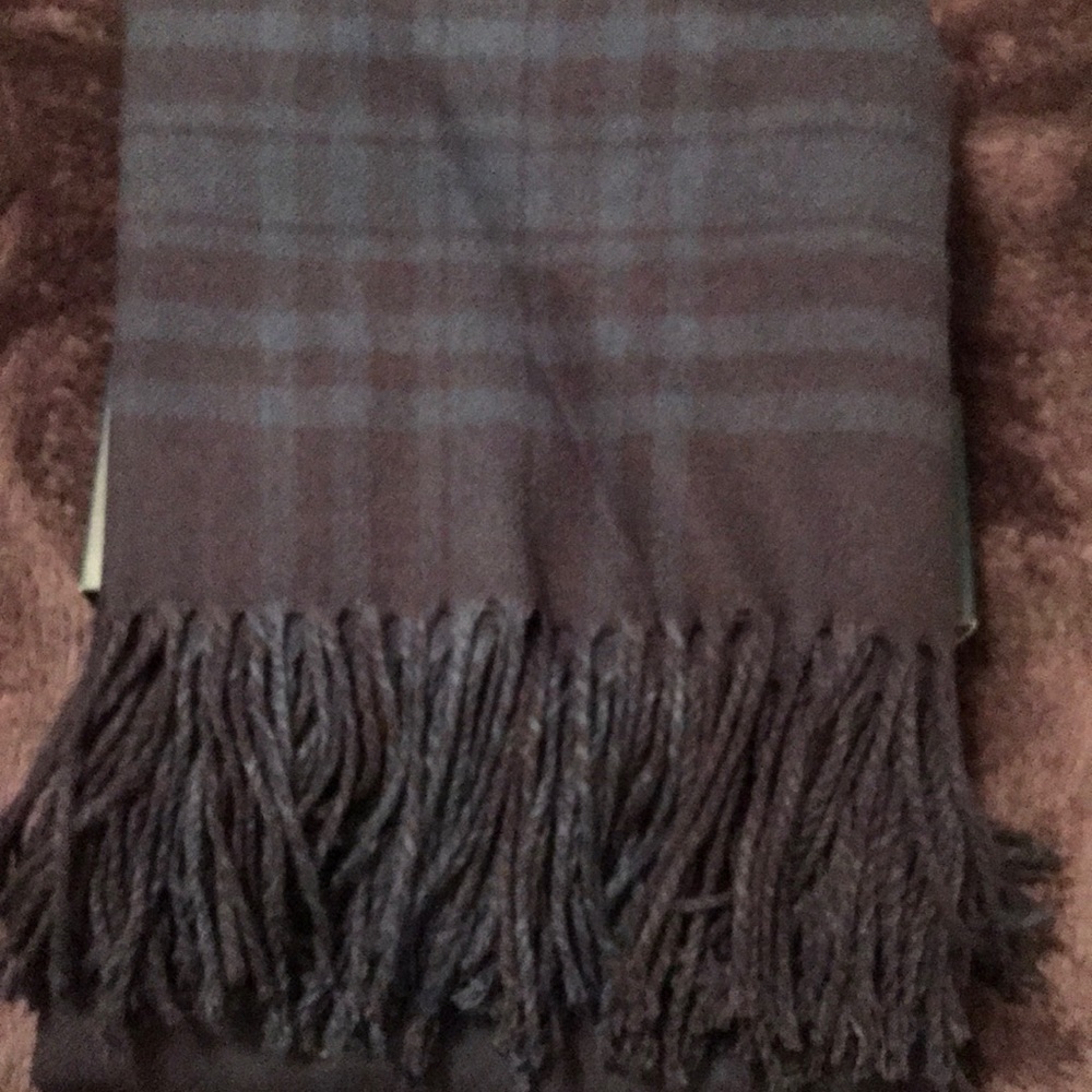 Chaps Poncho/Wrap - Picture 3 of 4